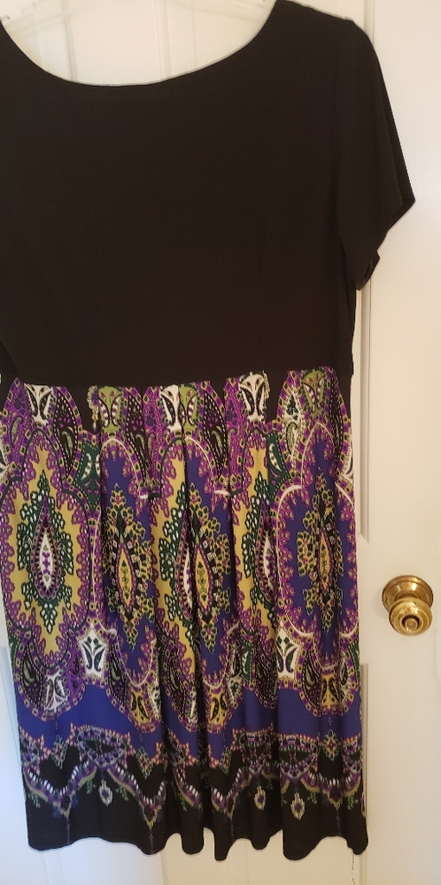 Jessica Howard black and paisley print dress